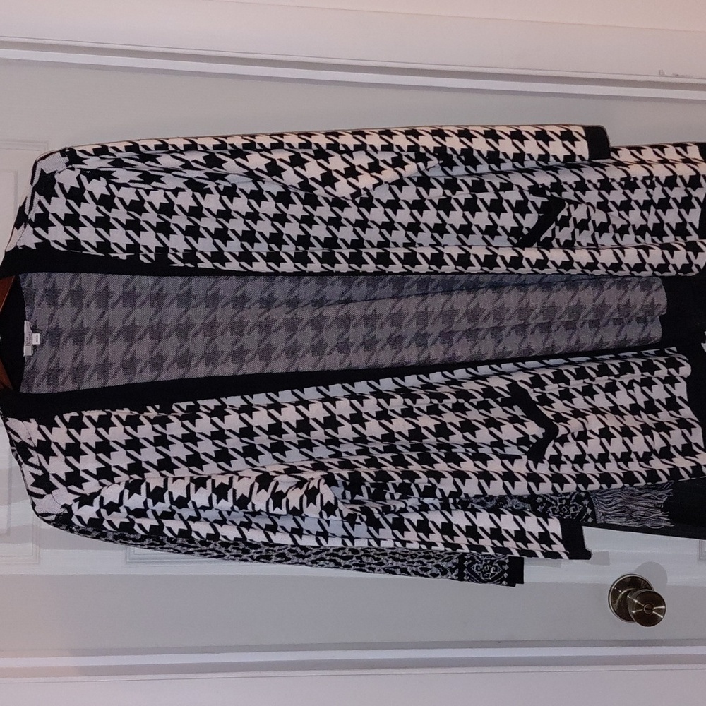 NWOT Kim Rogers Houndstooth Black & White Knit Sweater 2X, 2 Pockets, Open Front